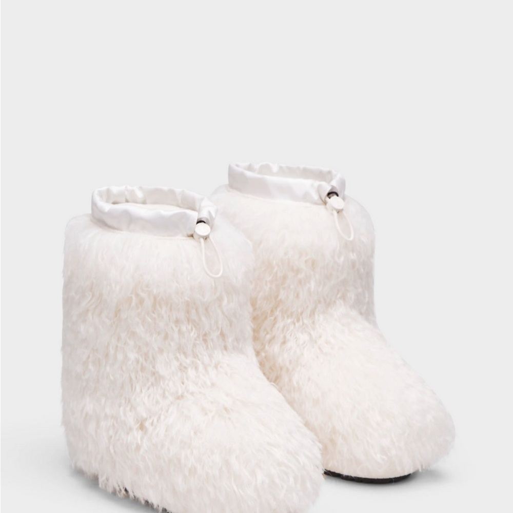 ROSSY WOMEN'S MONGOLIAN FUR MOON BOOTS